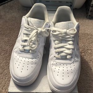 Nike Men’s White Air Force 1